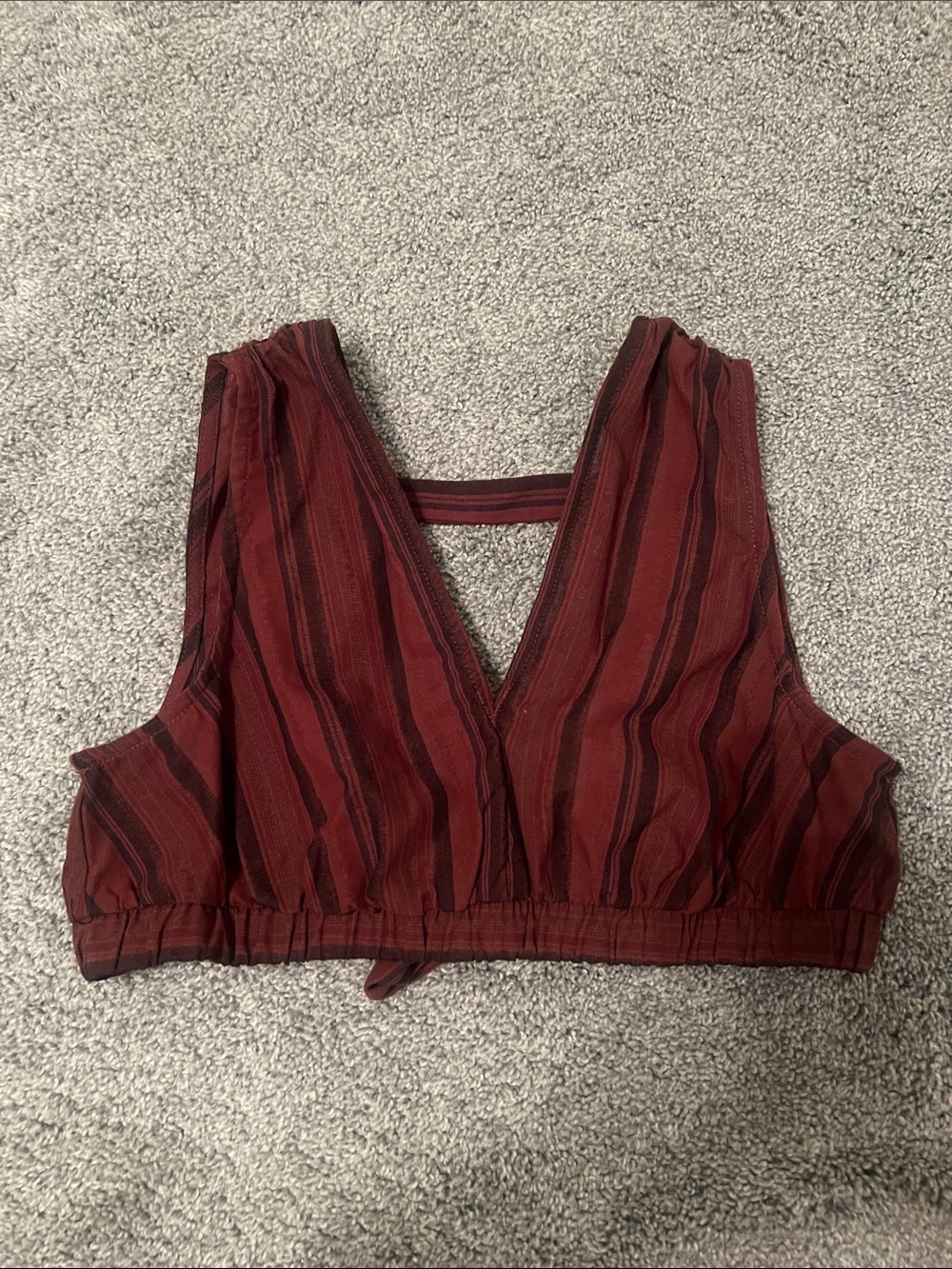 NWT women’s deep V red and black striped crop top